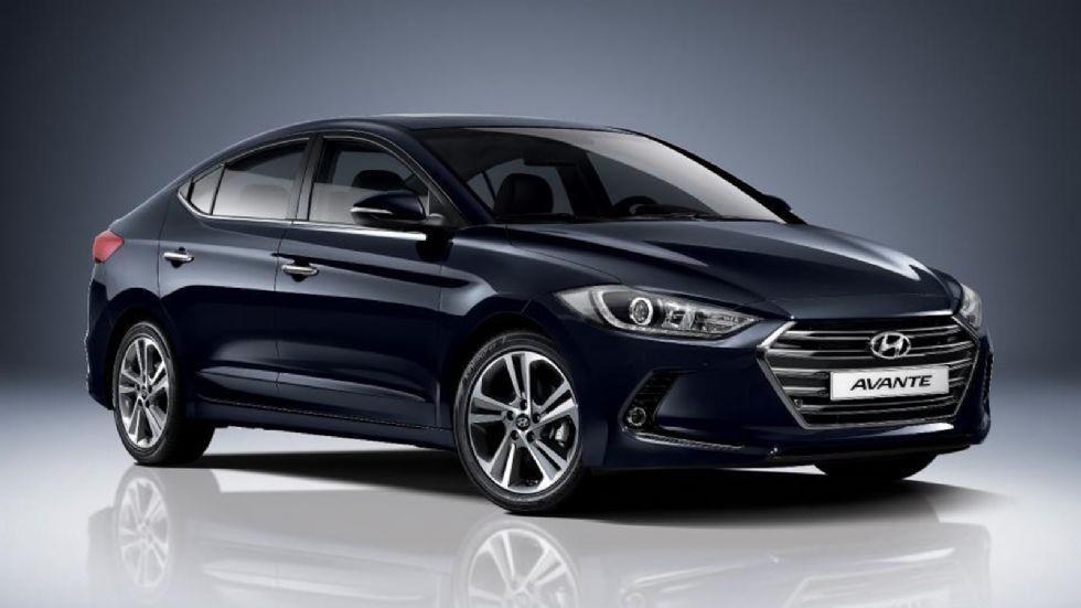 Το νέο Hyundai Elantra διαθέτει δυναμική εξωτερική σχεδίαση, μεγαλύτερες εξωτερικές διαστάσεις και βελτιωμένο αεροδυναμικό συντελεστή.